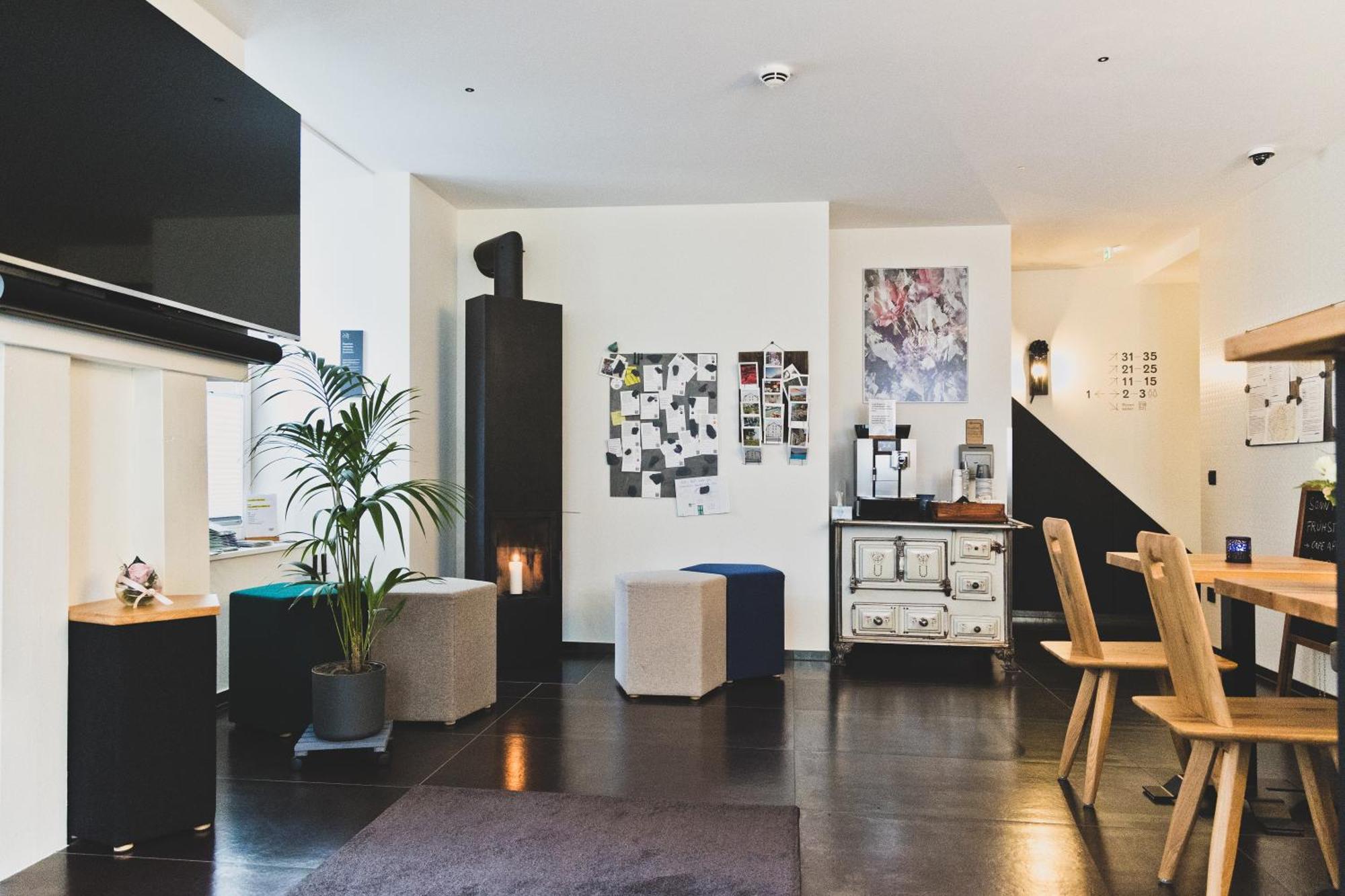 Hotel Blaue Rose -Digital Check In- Feldkirch Extérieur photo